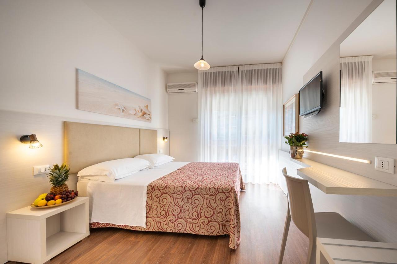 Hotel Niagara Lignano Sabbiadoro Zewnętrze zdjęcie