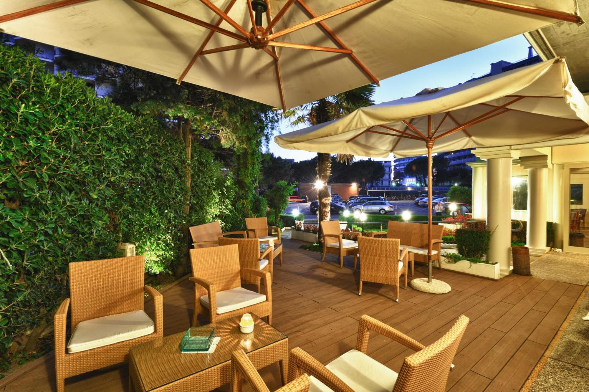 Hotel Niagara Lignano Sabbiadoro Zewnętrze zdjęcie