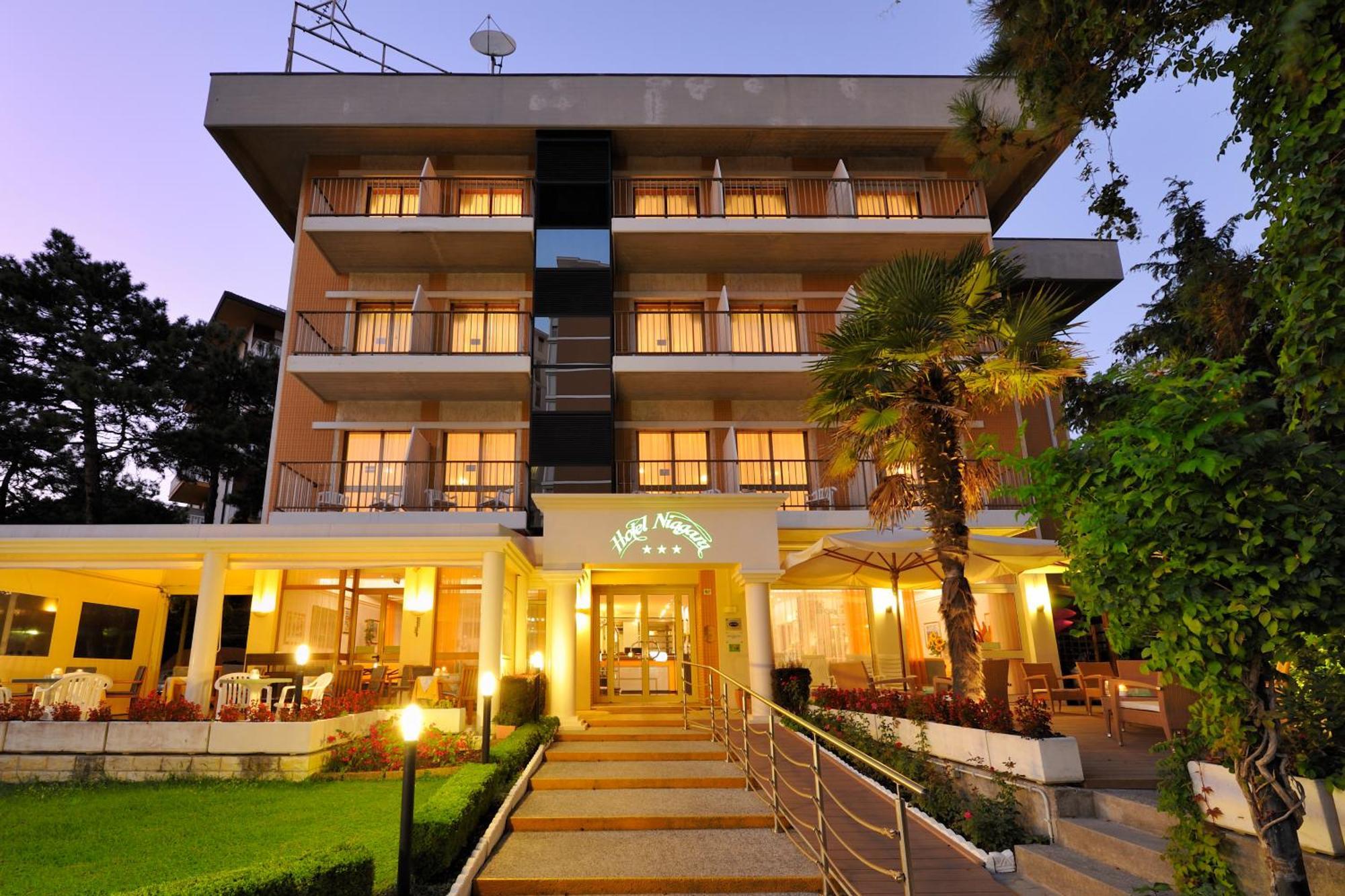 Hotel Niagara Lignano Sabbiadoro Zewnętrze zdjęcie